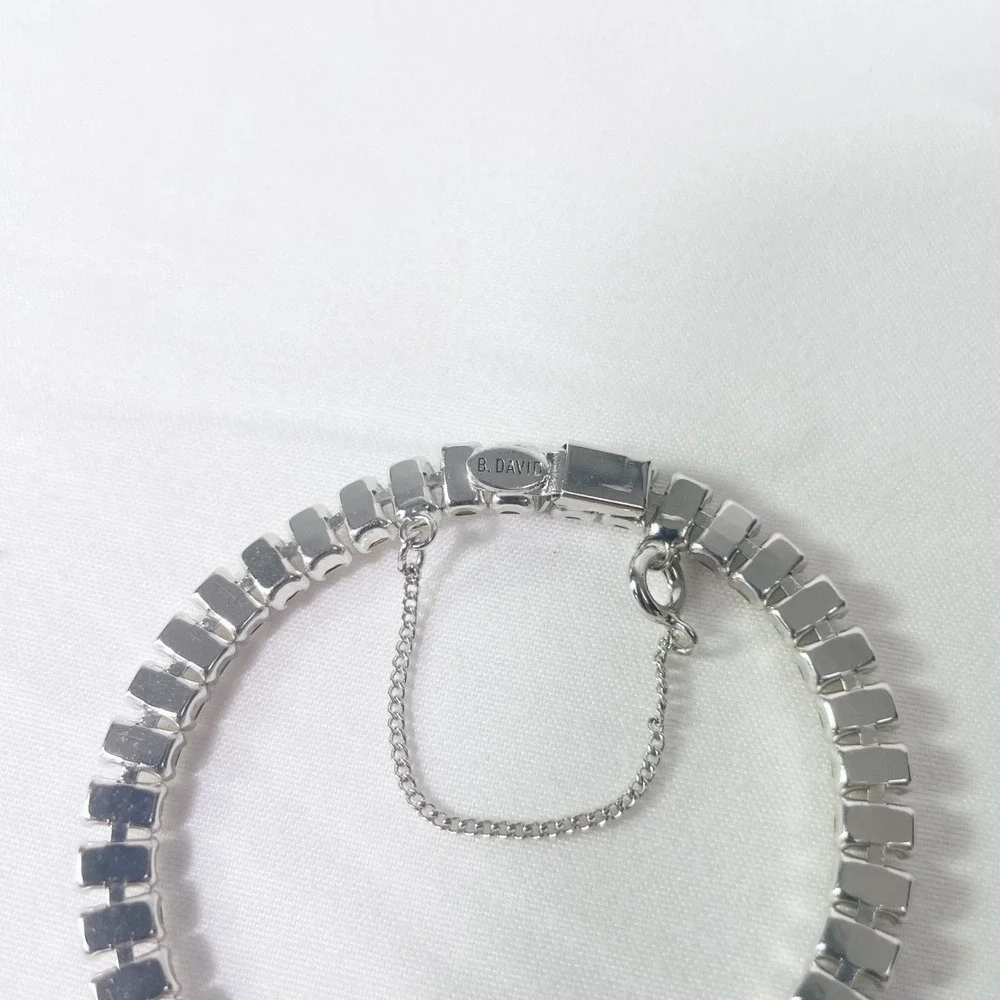 B David Vintage Crystal Tennis Bracelet Baguette Silver Tone Safety Chain 7in